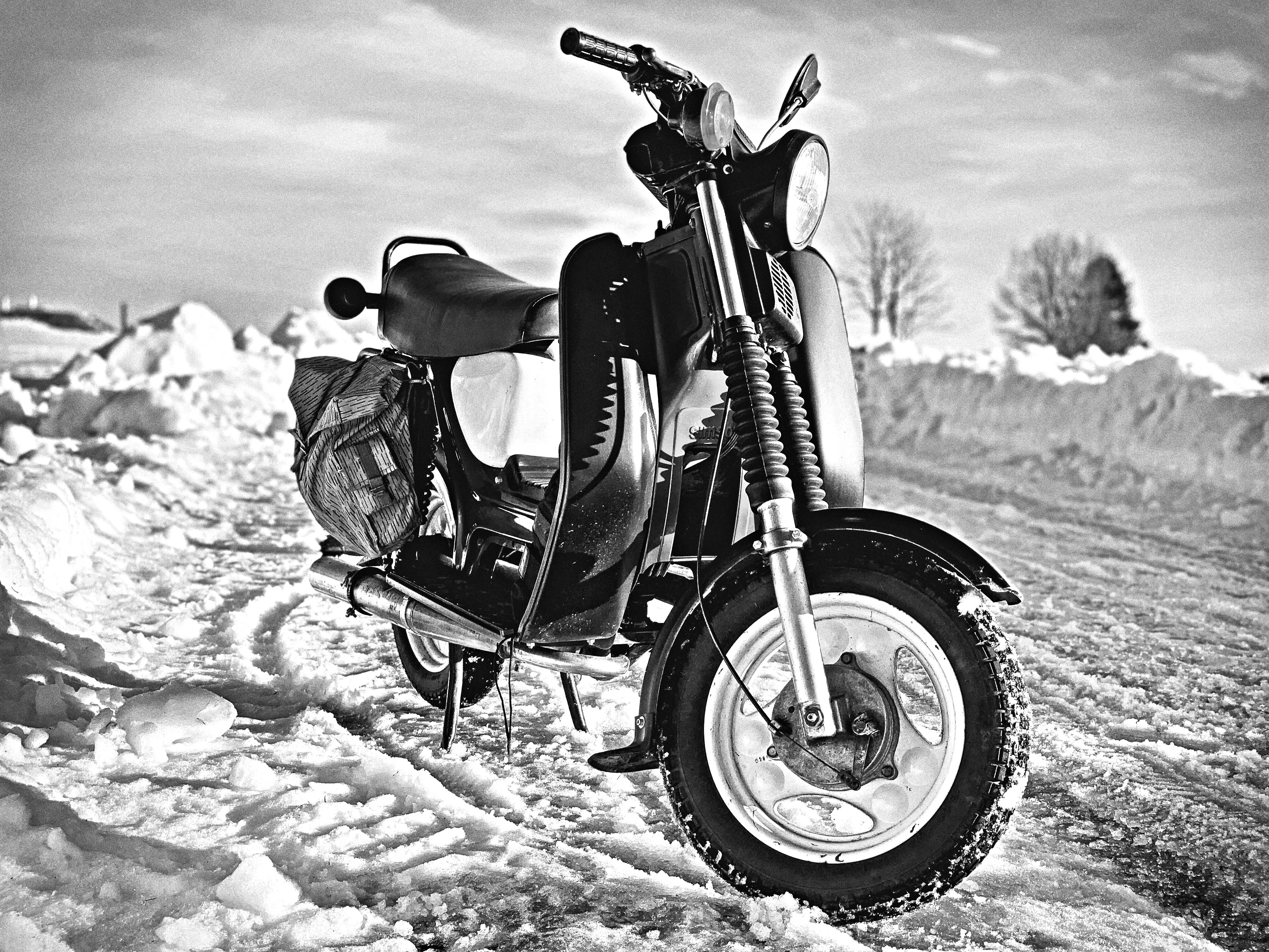 Cyclomoteur - MGS 1000